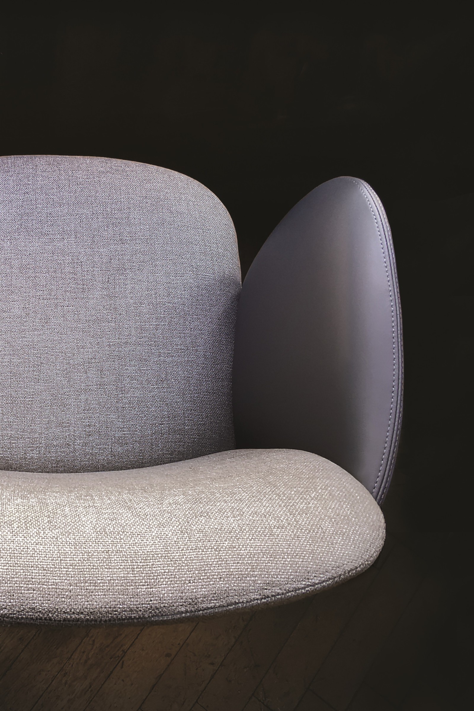 Manda_Armchair_Patrick Jouin iD for Starset Milano  © Starset Milano
