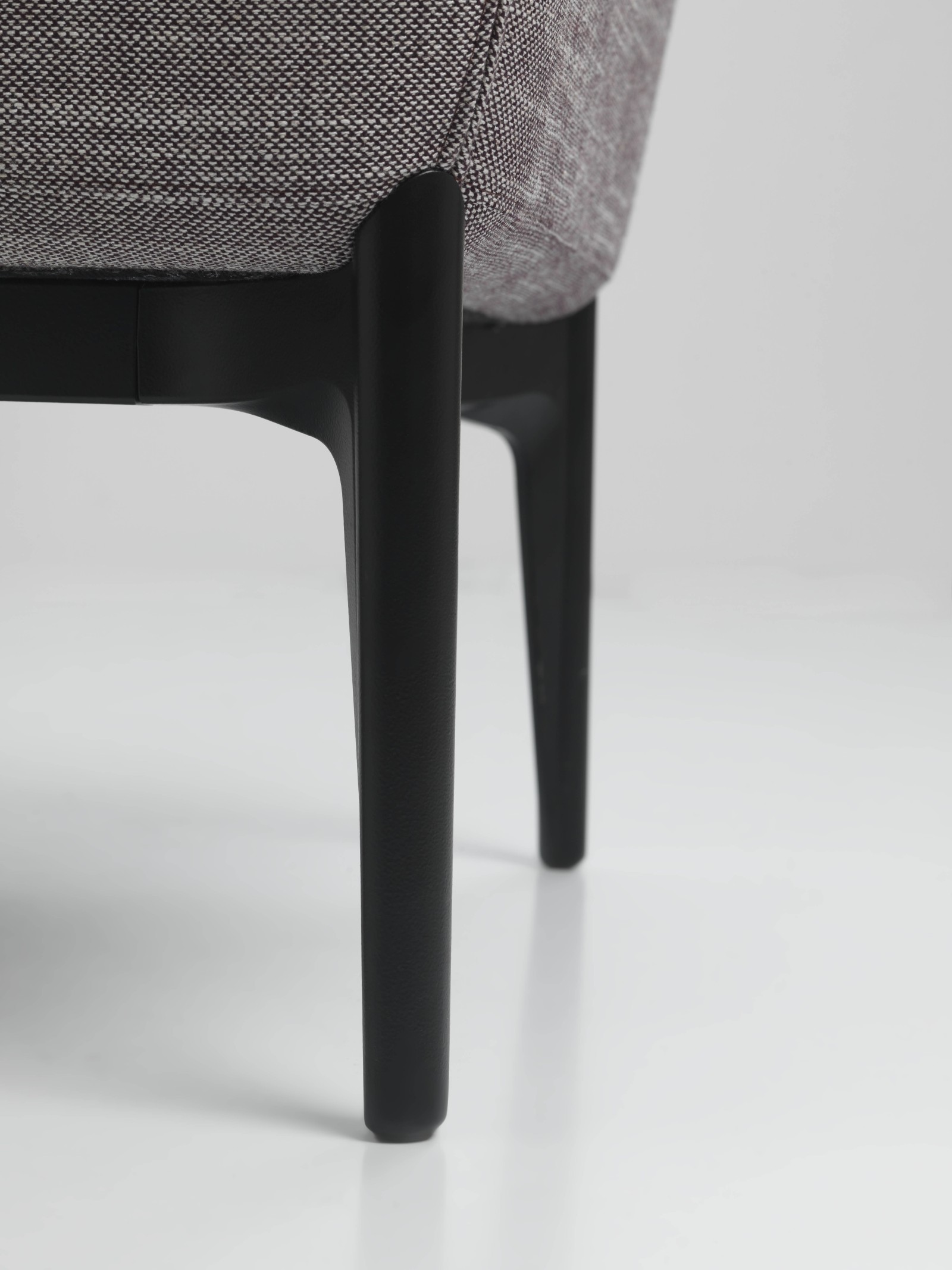 Social - Pedrali, Patrick Jouin © Thomas Duval