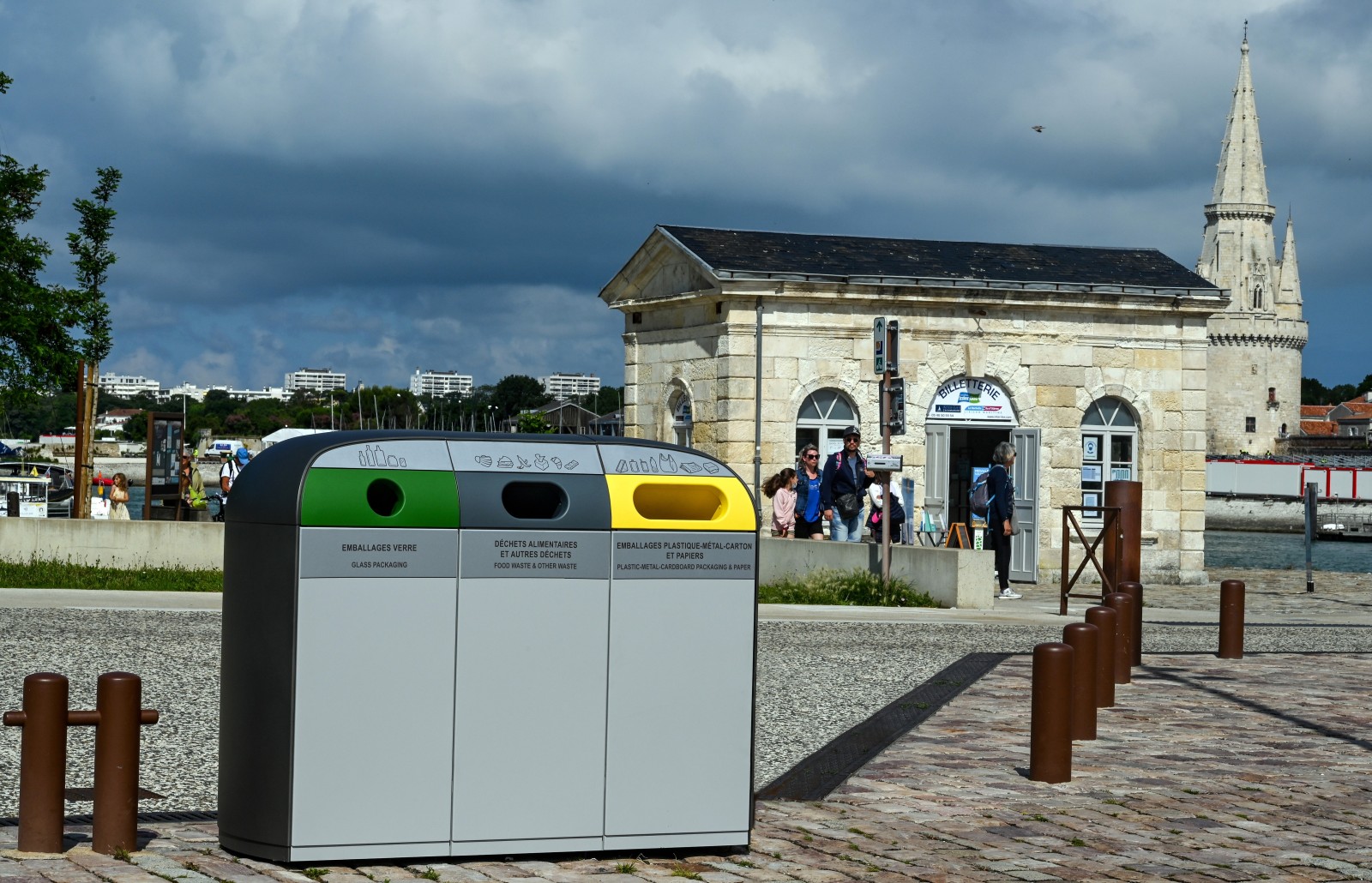 Borne PUR, Patrick Jouin pour JCDecaux © Pierre Menié - Communauté d'agglomération de La Rochelle