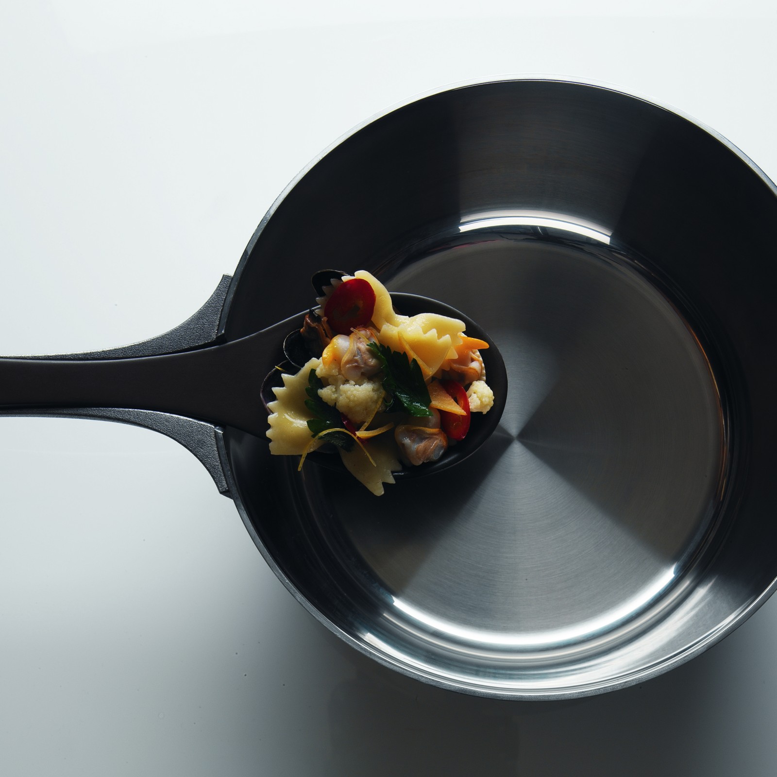 Pasta Pot - Alessi - Patrick Jouin Id © Thomas Duval