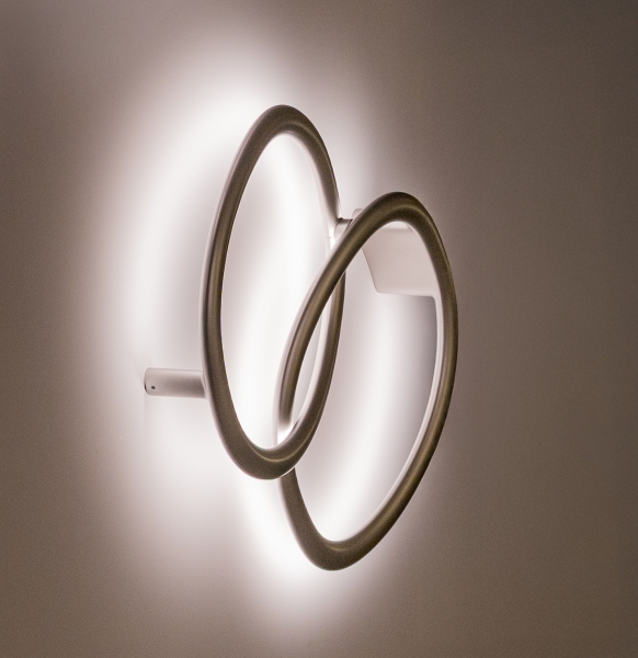 Or, Leucos par Patrick Jouin