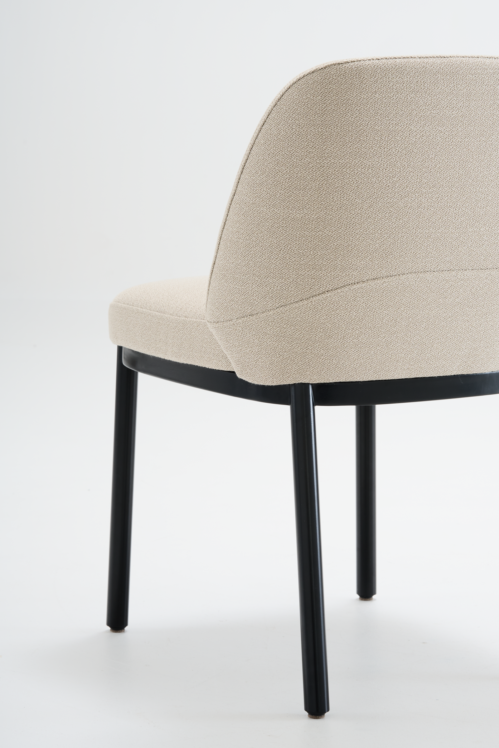 Karen Chair, Patrick Jouin Ⓒ Cinna